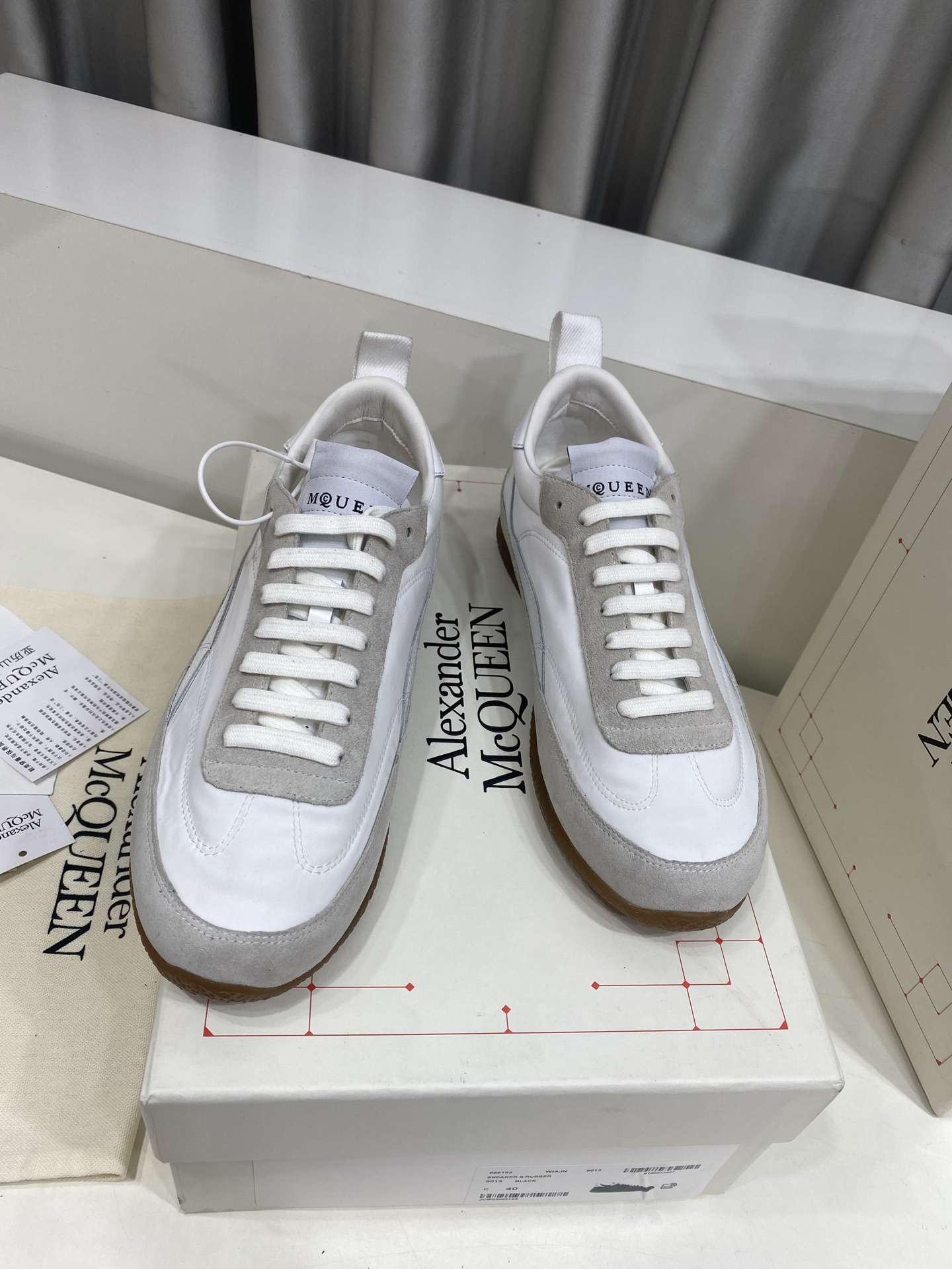 Women's high heels